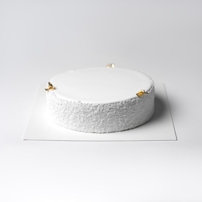 Exotic Passion Cake Large